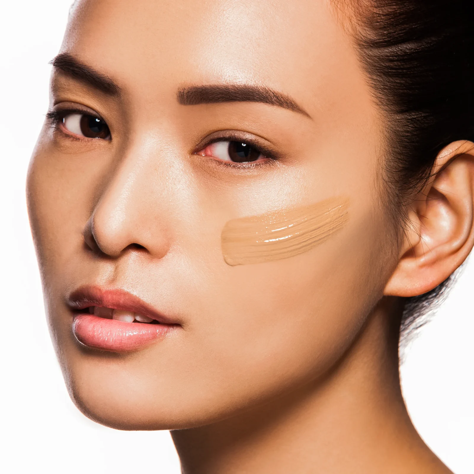 Allure Philippines How You Can Even Out Your Skin Tone Using Just Concealer
