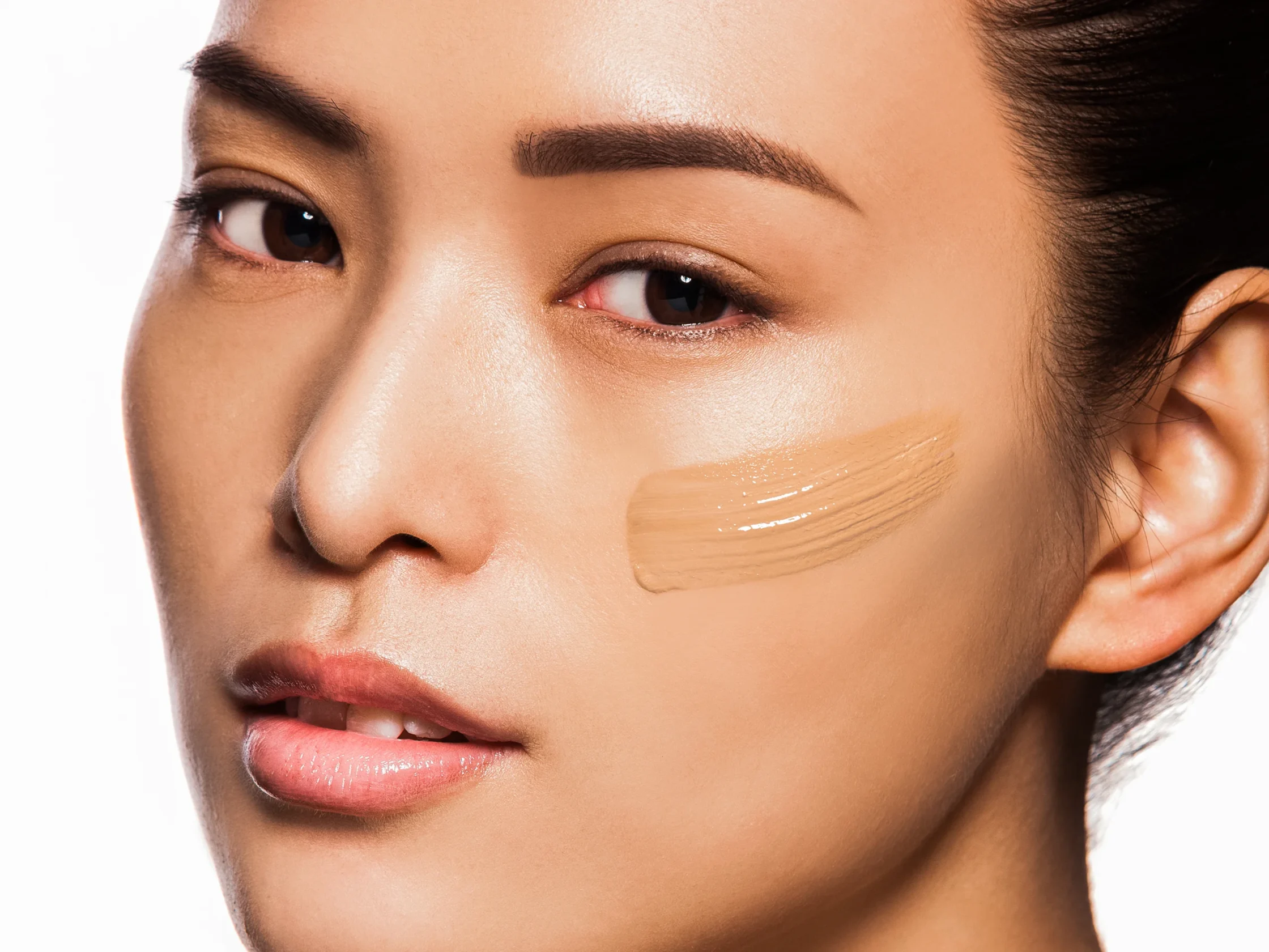 Allure Philippines How You Can Even Out Your Skin Tone Using Just Concealer